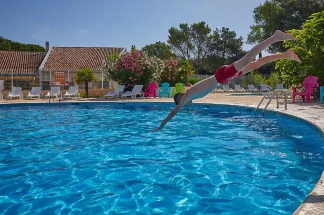 Mobil Home Tout Confort 6 Personnes Climatise Au Pied Du Luberon La Roque-d'Antheron Dış mekan fotoğraf